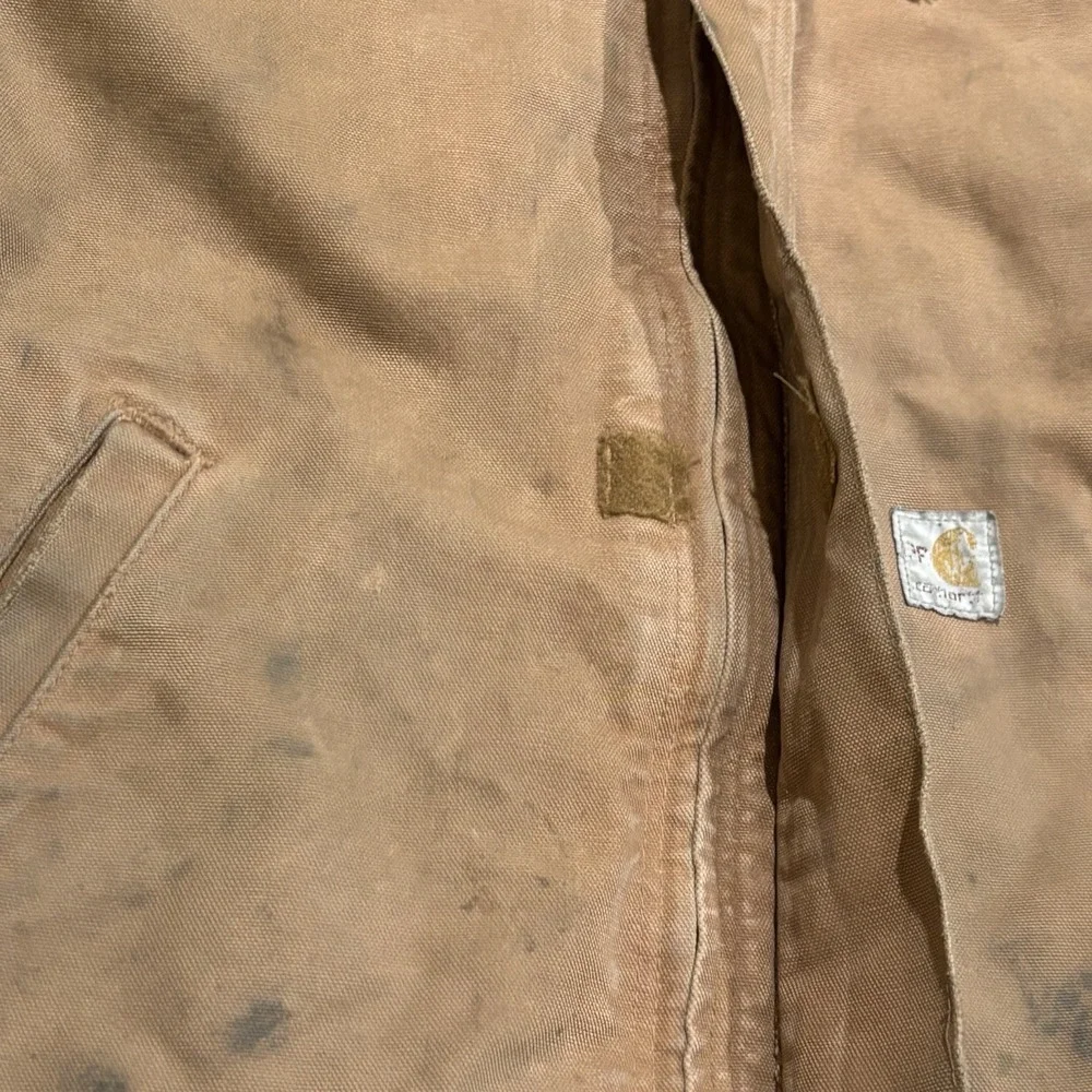 Thrashed Vintage USA Carhartt Grunge Hooded Jacket FRJ 184 BRN